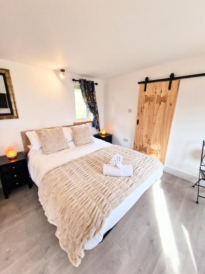 Kaoglen Lodge - Fawn Pod - Hot Tub - Dogs - Pitlochry - Luxury Blairgowrie and Rattray Esterno foto