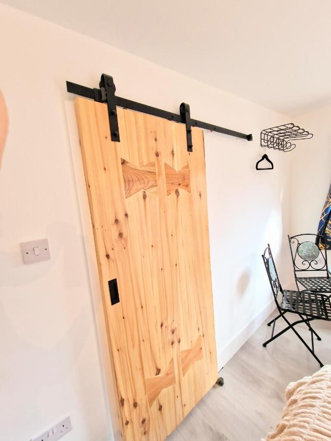 Kaoglen Lodge - Fawn Pod - Hot Tub - Dogs - Pitlochry - Luxury Blairgowrie and Rattray Esterno foto