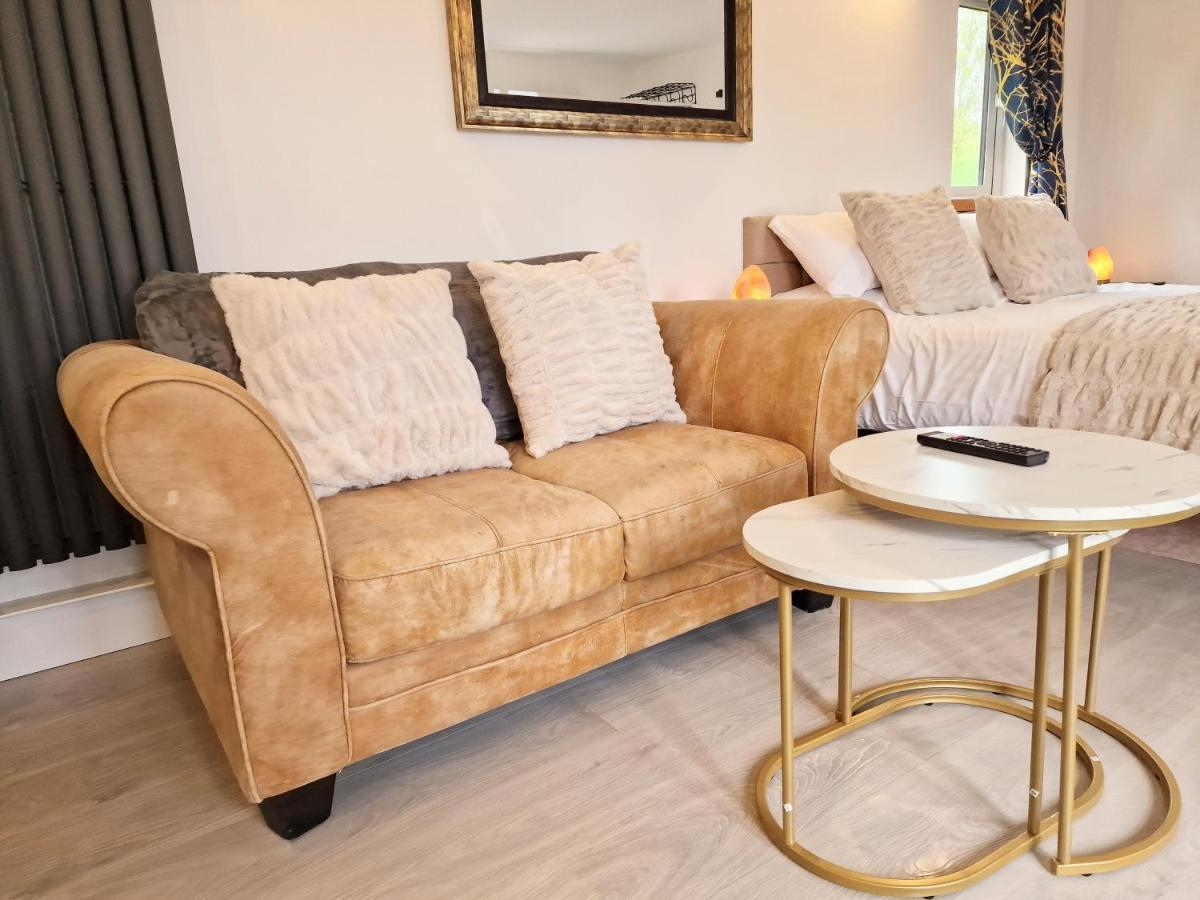 Kaoglen Lodge - Fawn Pod - Hot Tub - Dogs - Pitlochry - Luxury Blairgowrie and Rattray Esterno foto