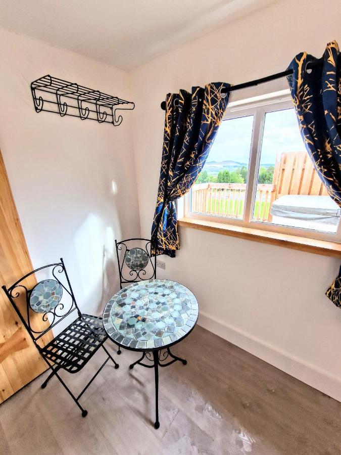 Kaoglen Lodge - Fawn Pod - Hot Tub - Dogs - Pitlochry - Luxury Blairgowrie and Rattray Esterno foto
