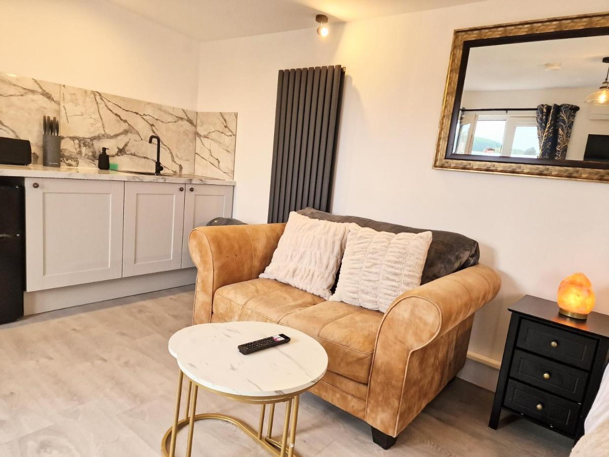 Kaoglen Lodge - Fawn Pod - Hot Tub - Dogs - Pitlochry - Luxury Blairgowrie and Rattray Esterno foto