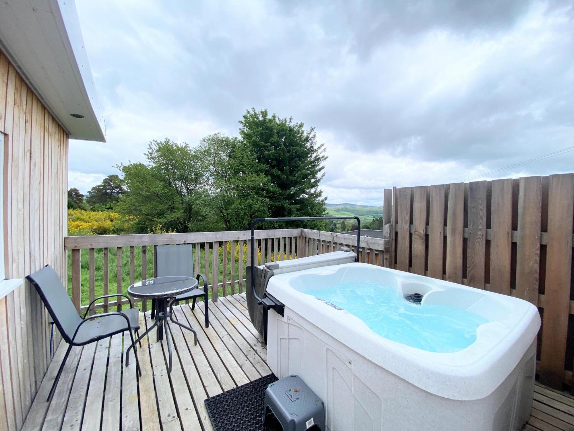 Kaoglen Lodge - Fawn Pod - Hot Tub - Dogs - Pitlochry - Luxury Blairgowrie and Rattray Esterno foto